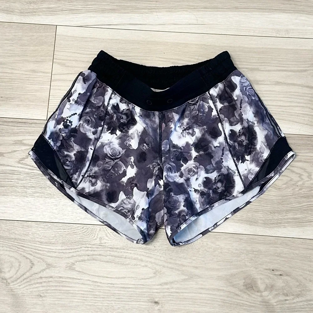 Lululemon Women’s Hotty Hot Athletic Short